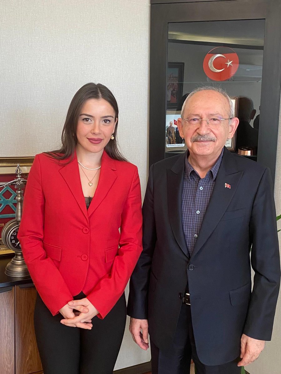 Gizem Fidan tweet media