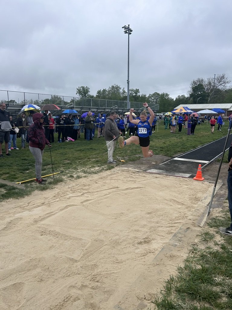 ENKnights's tweet photo. IHSAA Unified Track Sectional events are underway on this rainy day! GO KNIGHTS! https://t.co/xqq8fTQM5C