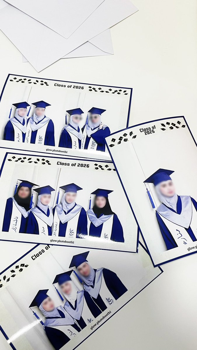 Manarr_56's tweet photo. انتظرتك عمري كله 🎓 https://t.co/qwUnDpXx6L
