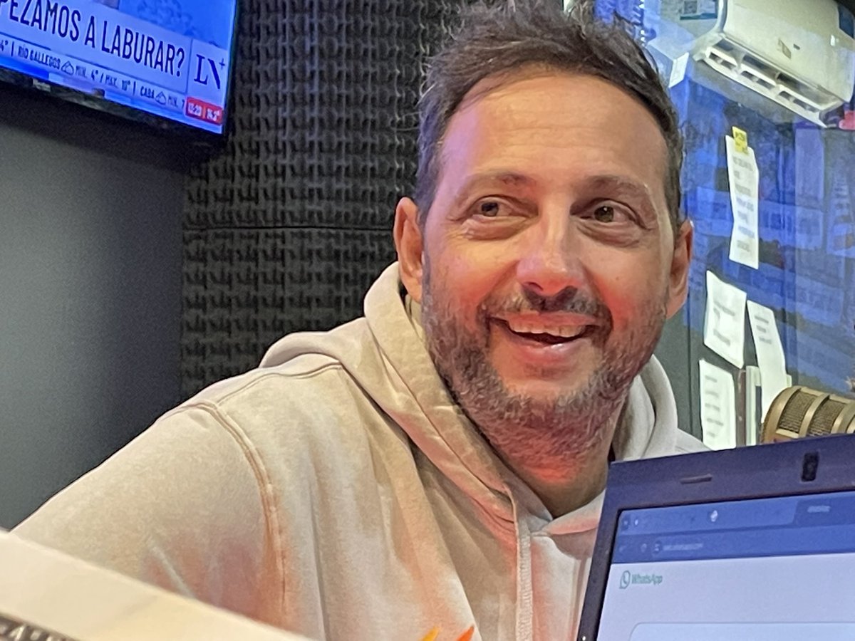que_mecontas's tweet photo. 💬 “Este gobierno se ríe de la desgracia ajena y eso es muy doloroso, no se hace”, @arielstaltari en #QueMeContás🤍

VIVO👇🏻
https://t.co/sZlk3eCMux https://t.co/jlU6HBGEeG