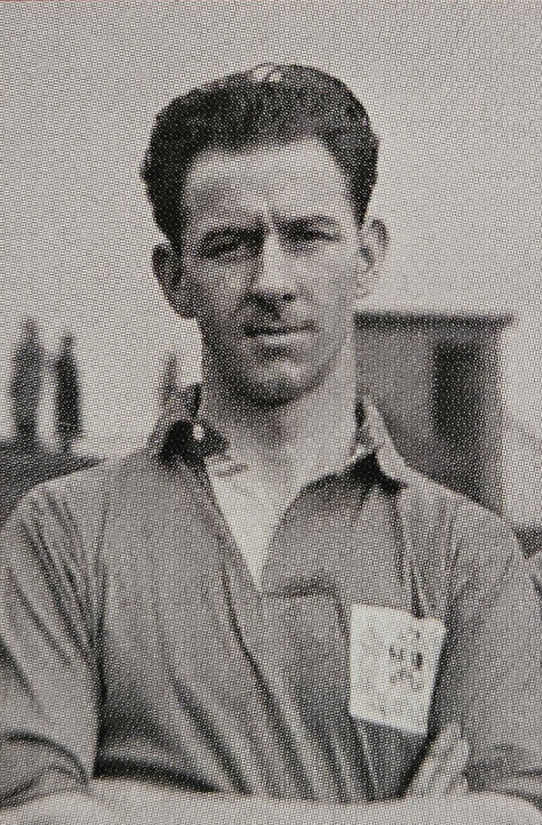BarnsleyFCOTD's tweet photo. On this day in 1952, Barnsley signed full-back Harry May from Swindon Town for an unknown fee. May would go on to make over 100 appearances over the next 3 seasons. #BarnsleyFC #SwindonTown #HarryMay https://t.co/f06q3Y3SSP