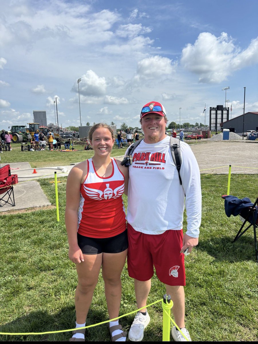 ElliottHar28's tweet photo. State Qualified‼️
Time to hit it hard this week and prepare for next weekend.
@CoachReiterFB @CoachAndySims @PH_Track https://t.co/xspR9JM4F8