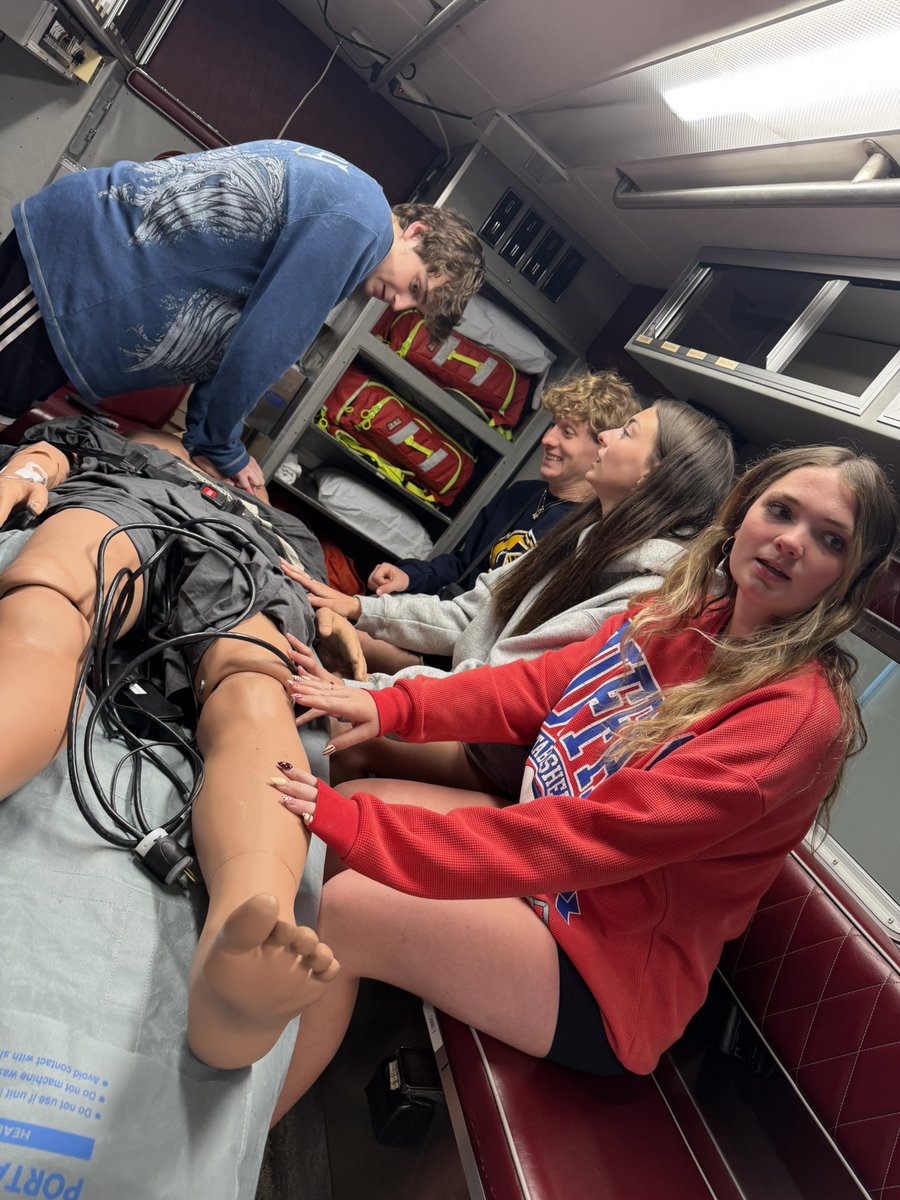 LHSHCA's tweet photo. HCA traveled to Cleveland this weekend to tour the Simulation Labs at Case Western Reserve @fpbnursing Such an impressive program and school. Thank you for your hospitality. It was great to see HCA and CWRU alum Emily on our visit! https://t.co/oWbe36FKTP