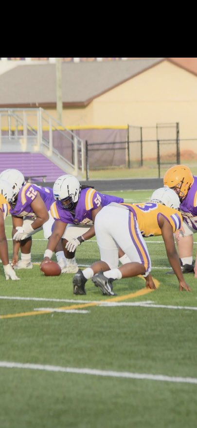 ValMoore2029co's tweet photo. First Spring game as a Freshman in the books 📕!!!!!! So ready for my 10th grade year now I got something to prove Film 🎥 Below ⬇️ @BowmanJermey @TrenchworkHT @WHSTigers_FB @CoachBWilson2 @CoachShawnGibbs @Coach_Mattes @CoachCoard @CoachKnightNC @CoachNelsonOL @Coach_BCollins https://t.co/dfXojxQHST