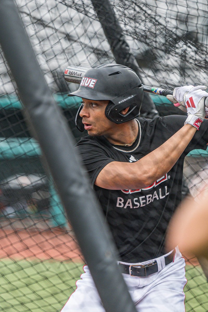 SIUEBaseball's tweet photo. Good day to have a good day! 
Little Rock in an hour ⏲️ 

#RollCougs | #TogetherWeWill https://t.co/wlNIoLBpEm