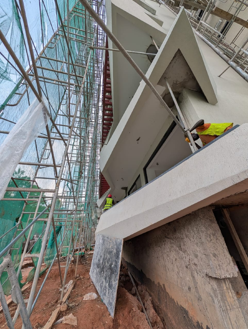 DND_Developers's tweet photo. Weekend update from Royal Golf View Apartment Hotel.

The vision is becoming clearer with every detail, from spacious interiors to the premium setting overlooking one of Kigali’s most desirable locations.

A modern address designed for lifestyle, comfort, and investment.

Invest with us.

Follow us on WhatsApp: 
https://t.co/OAEZbMcSlo

📞 +250 787 323 069
🌐 https://t.co/bhTjJakVWX | https://t.co/Kia8zGmOtZ

#DNDDevelopers #RoyalGolfView #KigaliRealEstate #RwandaRealEstate #InvestWithUs #Kacyiru #ApartmentHotel #RealEstateInvestment