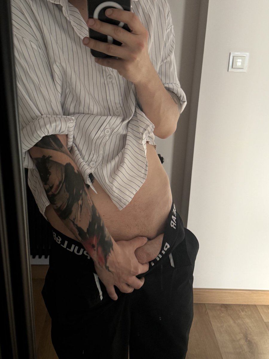 ssenvll's tweet photo. Винудили 🤭
#хтивасубота https://t.co/4d38HxHlis