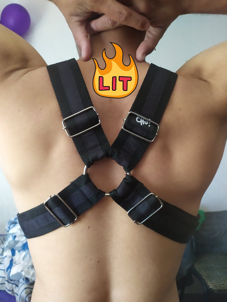 leonvodoo's tweet photo. Tengo un arnés nuevo de Lets Chu. Que necesito vender. Esta nuevo Sin uso y tbm un short y remera transparente en L.  Si a alguien le interesa me escribe. Escucho ofertas. Z congreso 
Se agradece RT wachos🙏 https://t.co/V3fgVijLup
