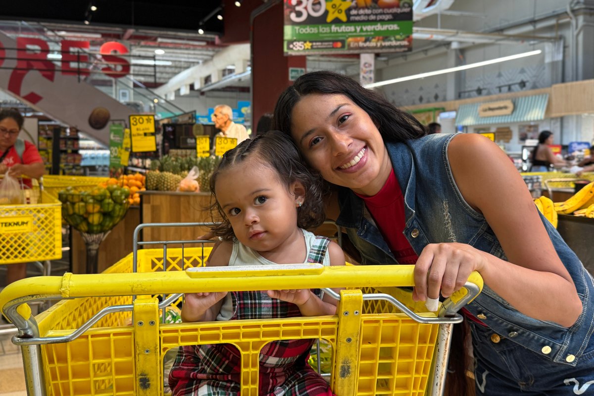 AJamundiValle's tweet photo. 🤱 Gracias a la articulación entre la Alcaldía de Jamundí y @Fundacion_Exito, madres gestantes y lactantes participaron en espacios sobre nutrición, lactancia y hábitos saludables para sus hogares. 💙✨

#ConLasGoticasNutrimosVidas #Lactatón
#JamundíDesarrolloSocial https://t.co/GrED8phQ8A