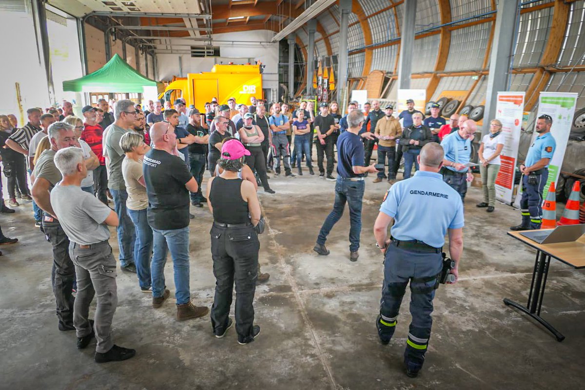 Image de Préfet du Calvados : 🏍 Reprise de guidon dans le #Calvados 

Parce que la sécurité reste l’affaire de tous, 90 motocycli