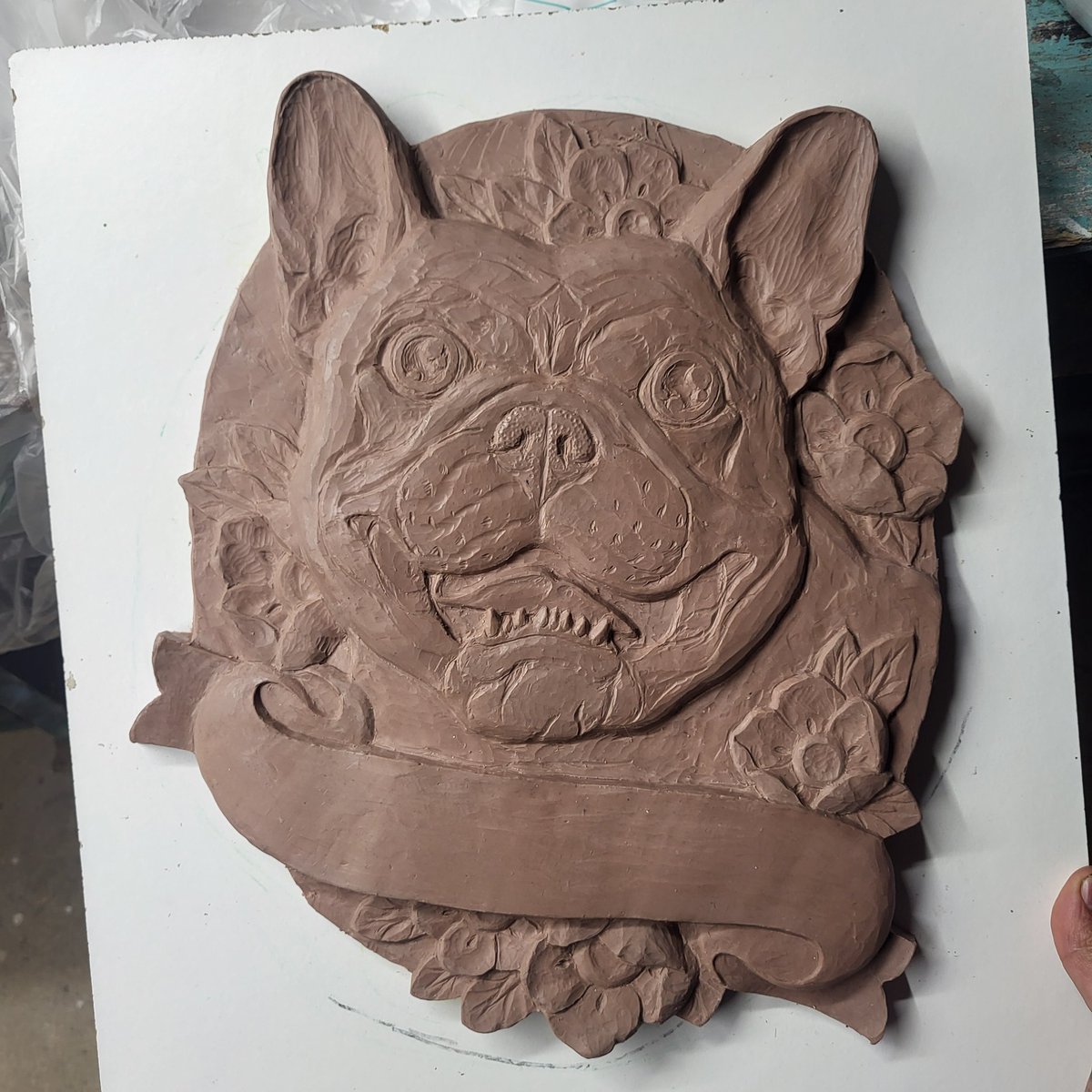 TinCupSigns's tweet photo. Molding this cutie today!

#moldmaking #frenchbulldog #petmemorial #bulldog #frenchie https://t.co/DJzAP7zchP
