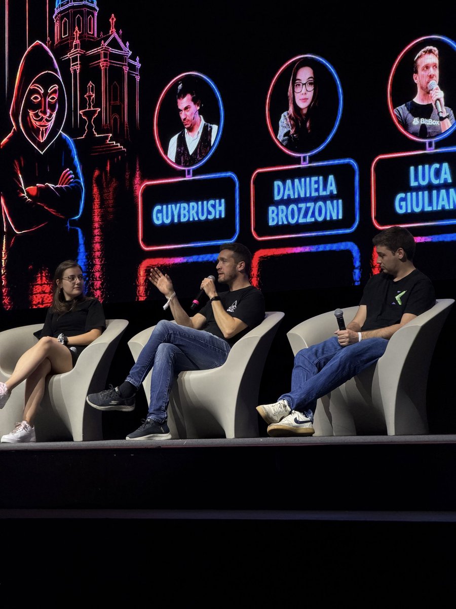 BitBoxSwiss's tweet photo. What does the future hold for Bitcoin? Our colleague @beerosagos wraps up the Italian Bitcoin conference with an incredible panel discussion. 

AI, Bitcoin adoption, new ways of developing. The future looks bright 🚀 https://t.co/3zAQ6KkYfZ
