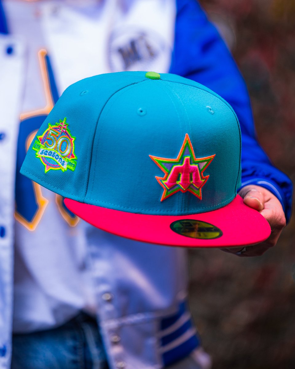 Mariners Team Store tweet media