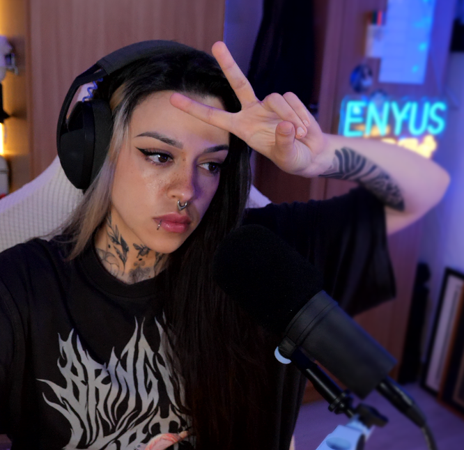 EnyusTW's tweet photo. Tu abuelita enjoyer
en directo en twitch kick youtube https://t.co/V3IaqipUVv