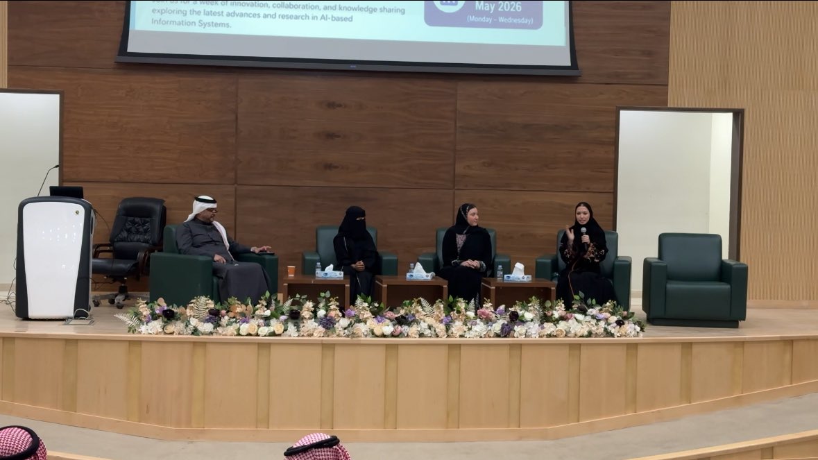 مَلِكة القبلي | Malika Algobali tweet media