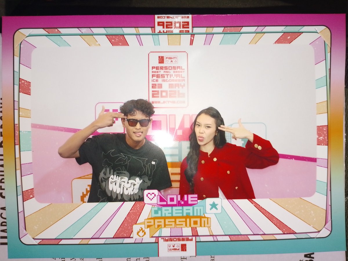 BozzyFzz10150's tweet photo. Thankyou gendis, semangat teruus🔥🔥
@Gendis_JKT48 https://t.co/ZjuFk7w3gE