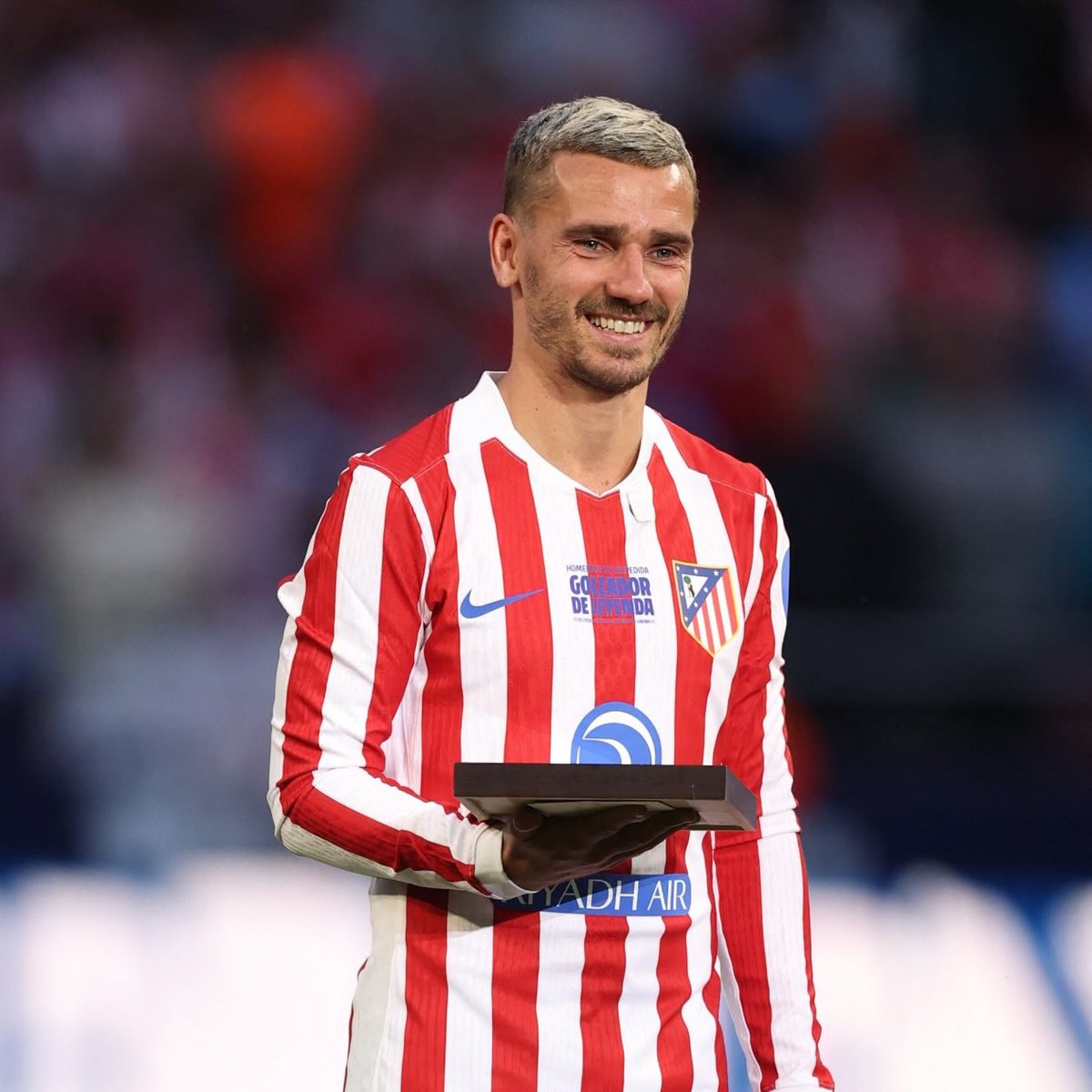 RotoChop_'s tweet photo. 🎁👕 SORTEO CAMISETA GRIEZMANN "GOLEADOR DE LEYENDA"

👉Requisitos para participar: 

🔁❤️ RT y LIKE a este tuit. 
👥 Seguir a @CamicracksFUT1 y @RotoChop_

❗El ganador se anuncia el 30/05

✍️10% descuento en toda su web código INFUTCAMICRACKS https://t.co/C7hKvq8g0V