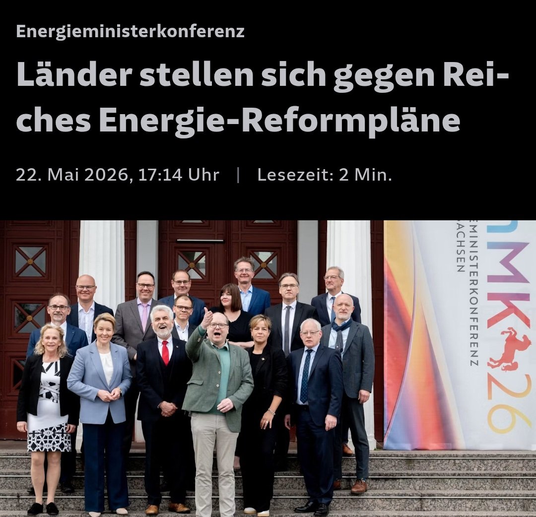 Mel Aura tweet media