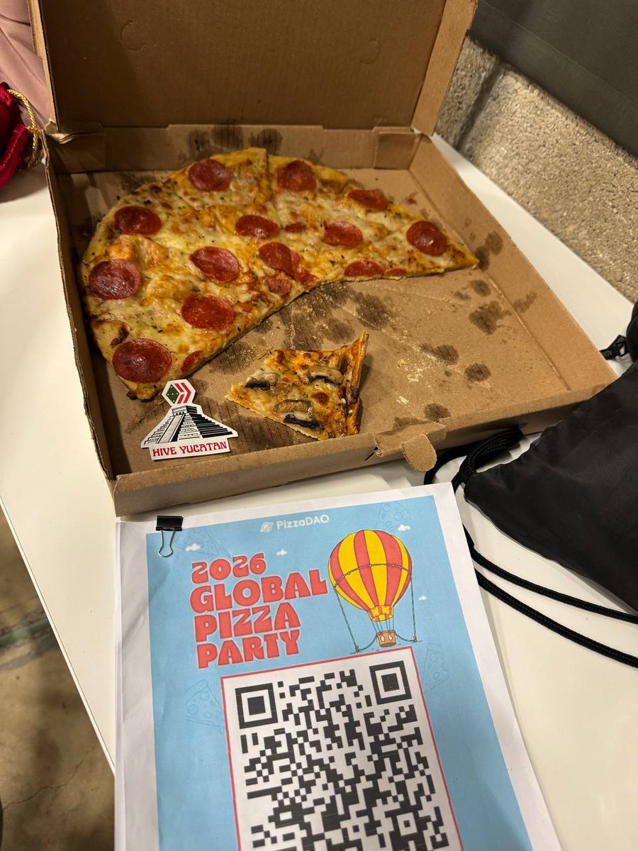 gr33nm4ster's tweet photo. Así vivimos el #BitcoinPizzaDay dónde Dapps de @hiveblocks fueron usadas para replicar el Hito de la primera transacción onchain de BTC x PIZZA 🍕.

@alexpalomomx
@Pizza_DAO
#Web3‌‌ #Comunidad #HiveYucatan https://t.co/yWHsbDpcDA
