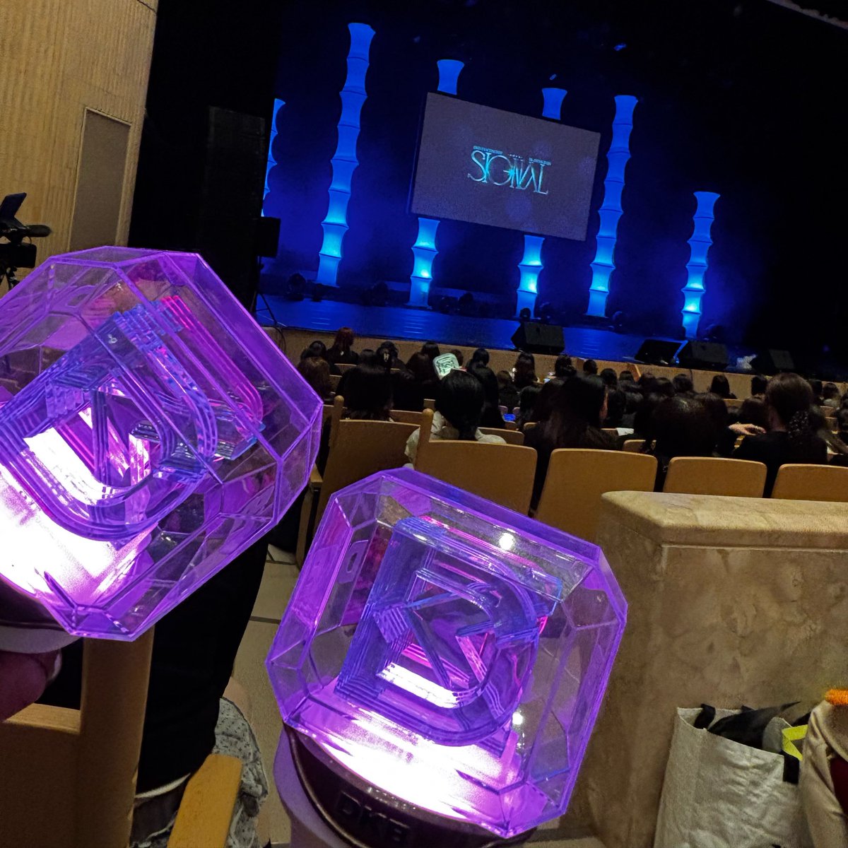 mimabb23's tweet photo. DKBのステージはいつも胸が高鳴り熱くなる♡今回も最高だったよ🥹そして、
BBも最高！低浮上なのにいつも本当にありがとう🫶早く次の現場で会いたいな✨ https://t.co/iSUw8jT9K9