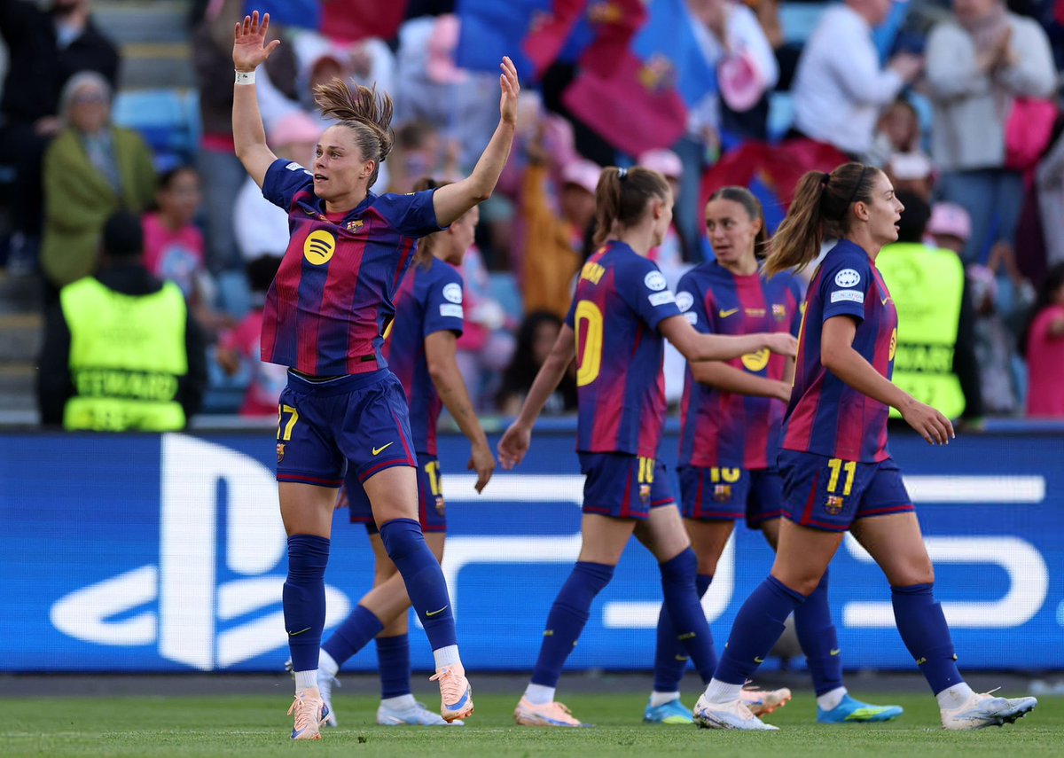 BarcaFem's tweet photo. EWA PAJOR GIVES BARÇA FEMENÍ THE LEAD IN THE CHAMPIONS LEAGUE FINAL!!!!!

🔥🔥🔥🔥🔥🔥🔥🔥🔥🔥🔥🔥🔥🔥 https://t.co/wZ1Tnyn6IR