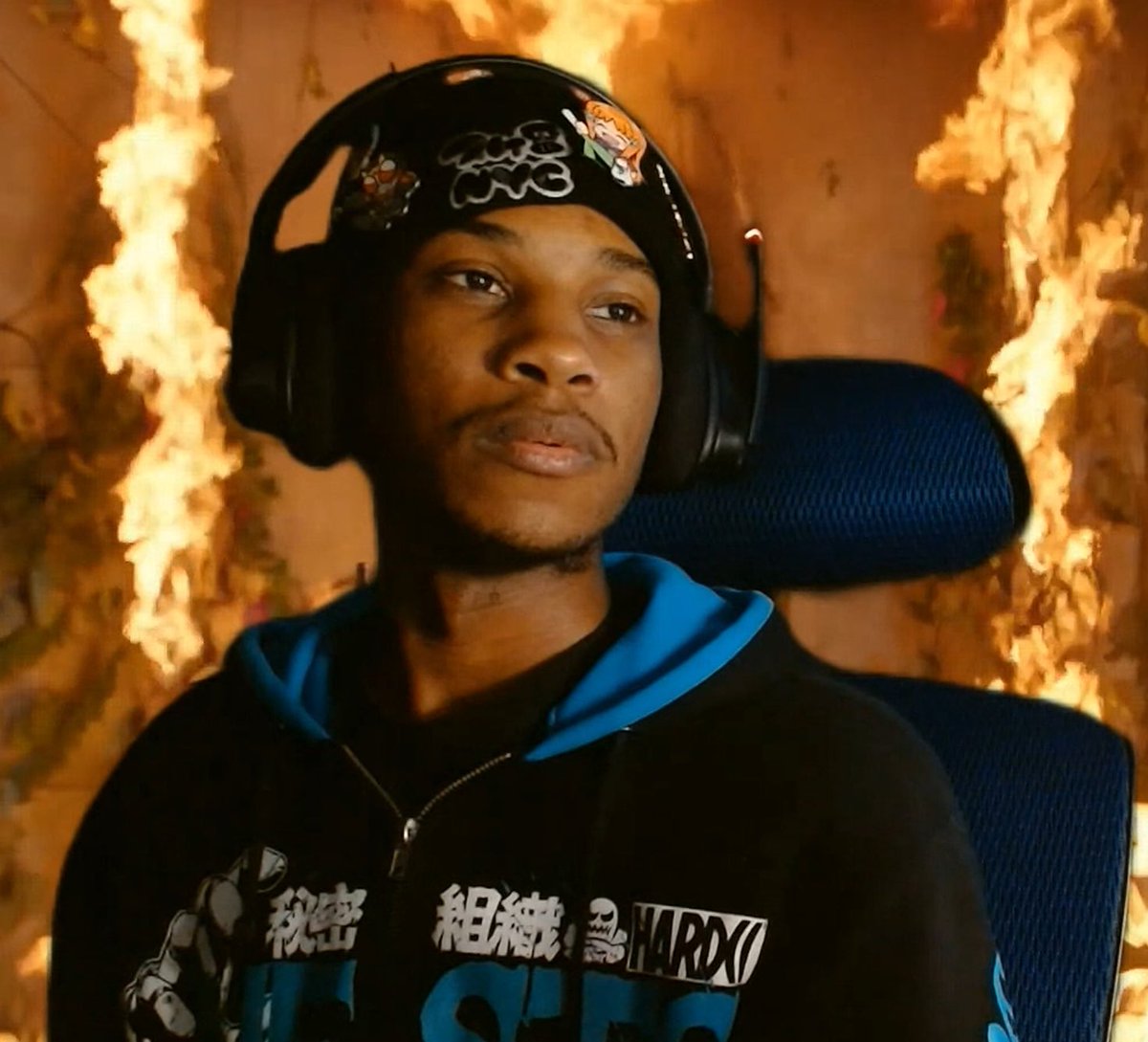 BreakoutES's tweet photo. Happy Birthday @Kuwamoco_ !!!

FGC take some time to wish our brother a Happy Birthday 🎂🎊🎉🎈🎁! https://t.co/JwrqvlazBj