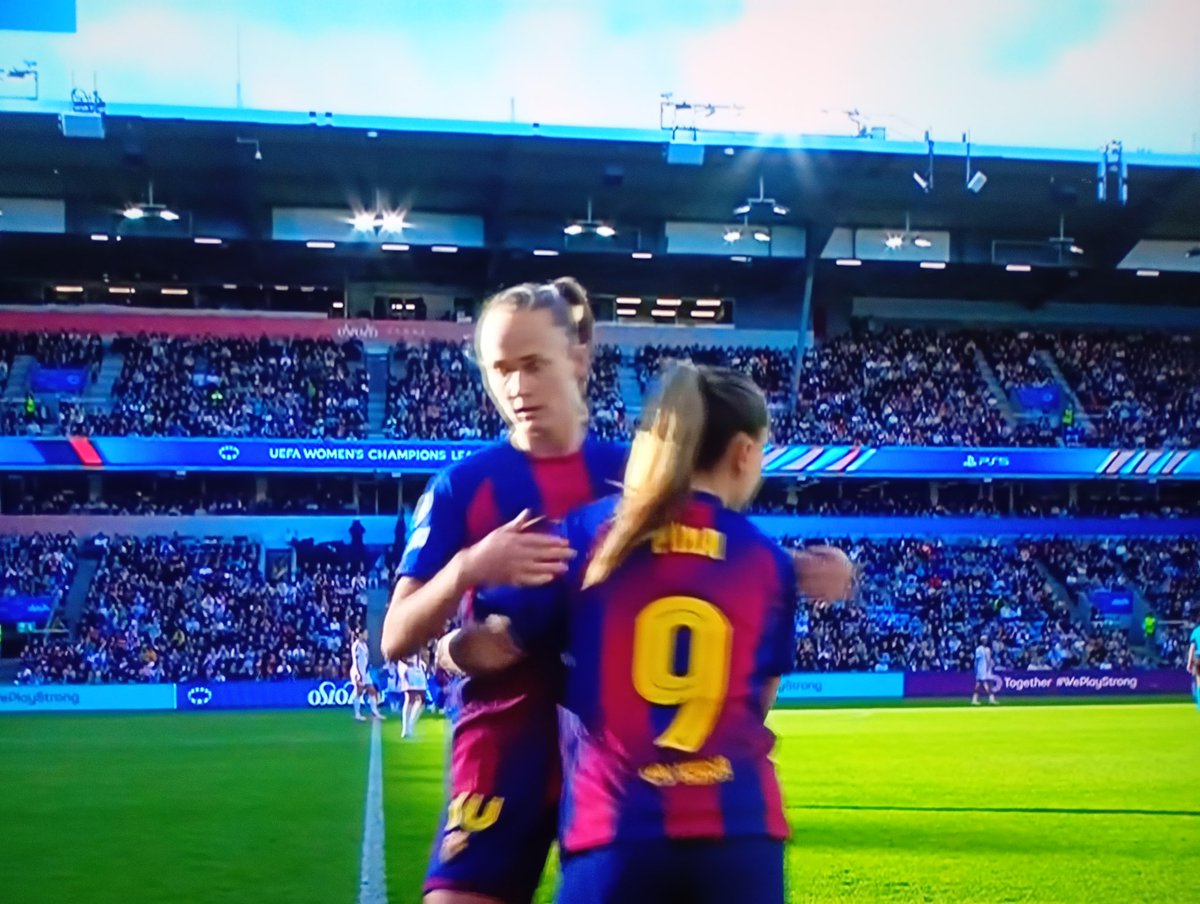 IndepeMinion's tweet photo. @FCBfemeni Clàudia Pina!!!!!! https://t.co/crqNWtxFqg