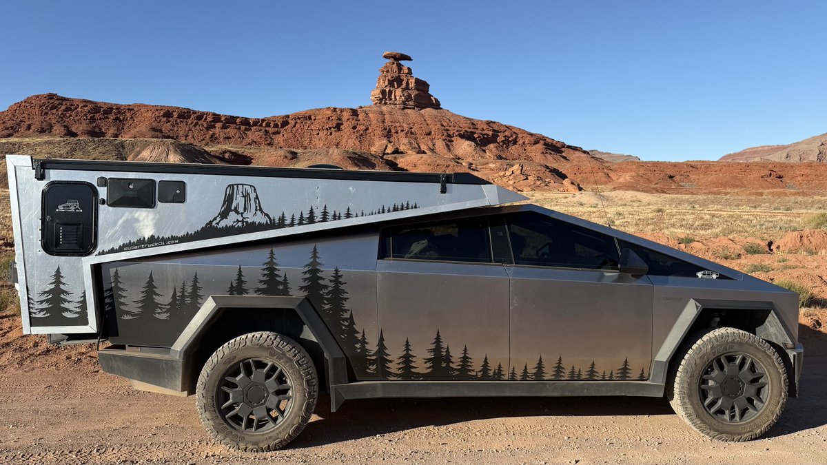 CyberTruck - One tweet media