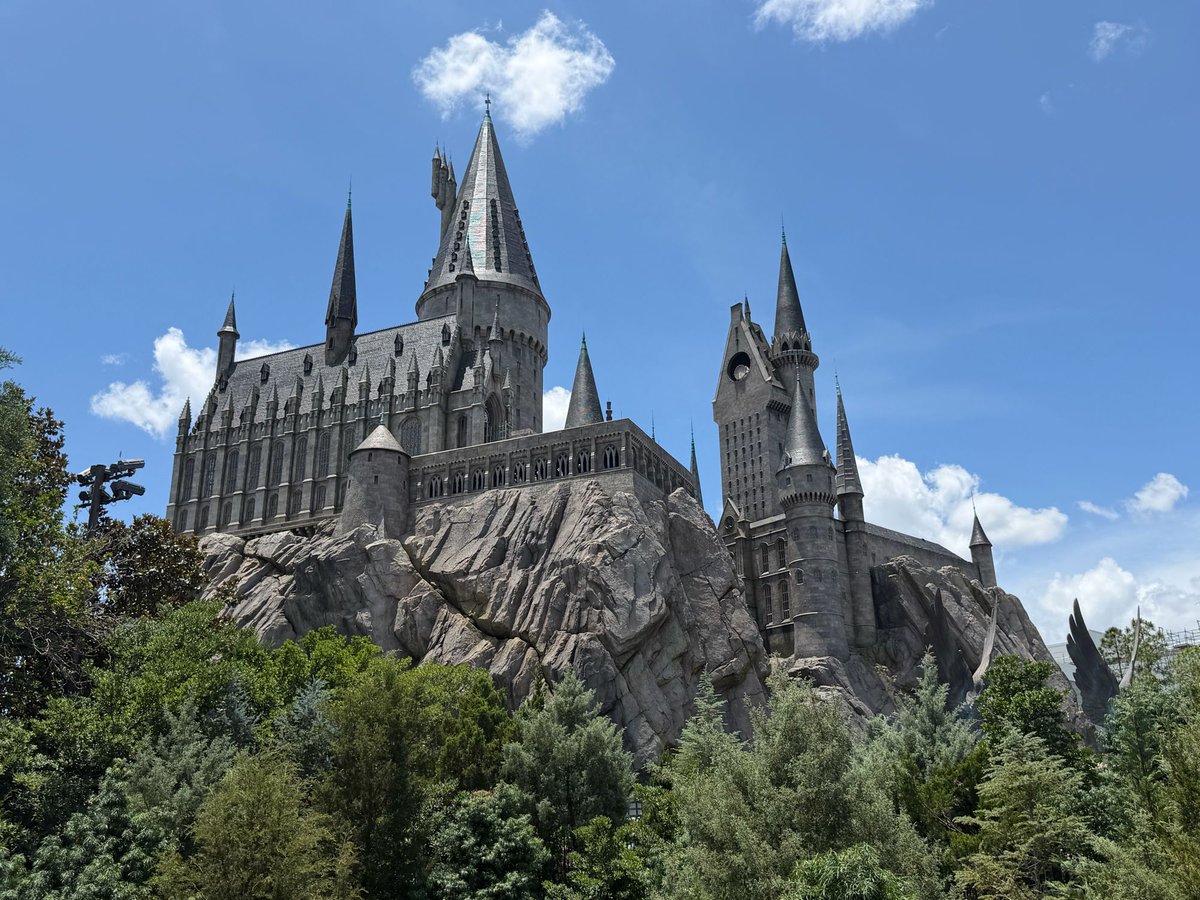 Inside Universal tweet media