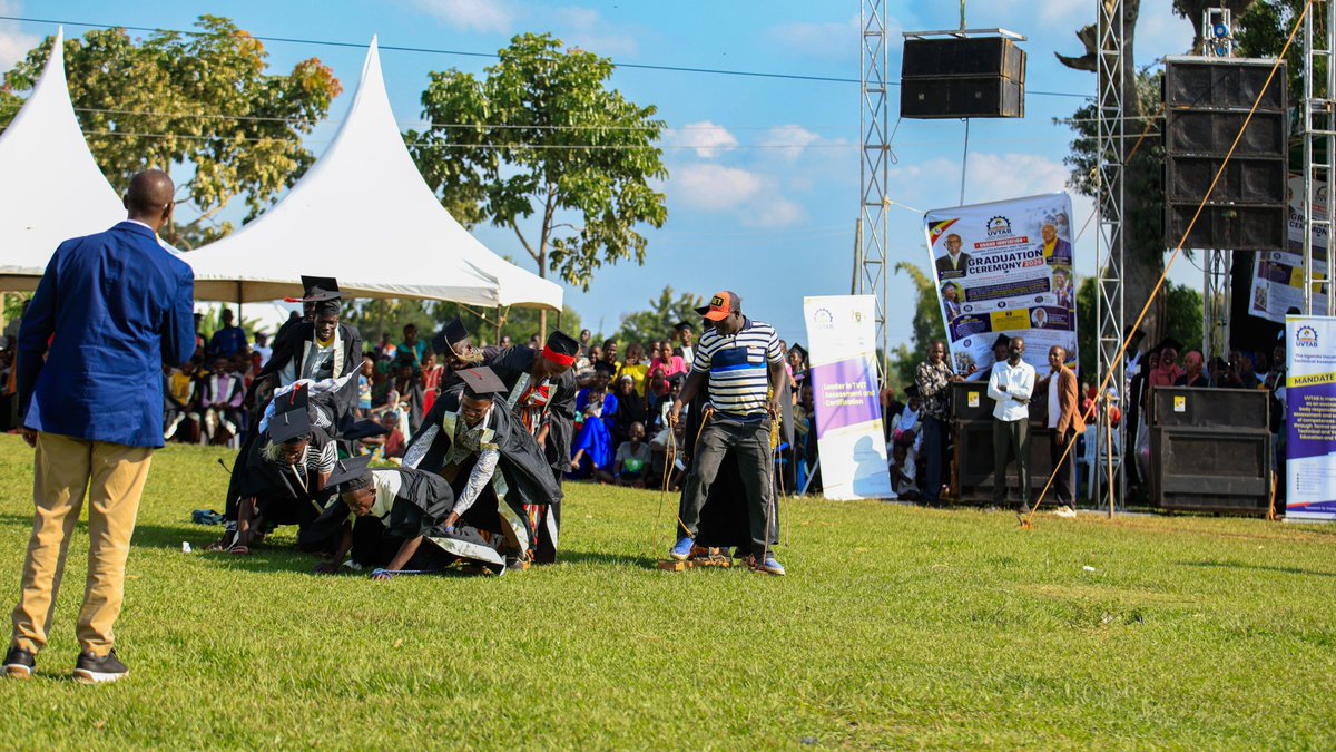 OdrekRwabwogo's tweet photo. 📍 Bugweri, during the Skilling for Industrial Development programme, I reminded leaders and young people that training must not end with certificates. Skills must lead to work, enterprise, production and income.

A skilled young person must be connected to tools, markets, standards, finance and proper organisation. That is how training becomes jobs and jobs become industrial development.

I also emphasised that the family, the classroom and the garden must work together. The family teaches values, the classroom gives knowledge, and the garden or workplace builds discipline through production.

Uganda’s future will be built by citizens who consistently produce, add value, meet standards, and supply markets. We must organise around aggregation centres, storage, management systems and market information.

I thank the Hon. Minister for the Presidency, @millybabalanda, and the MP Hon Hajj Wandera, for convening leaders and young people for this important conversation.

Skilling is not the end. It is the foundation for household income, industrial growth and Uganda’s export future.