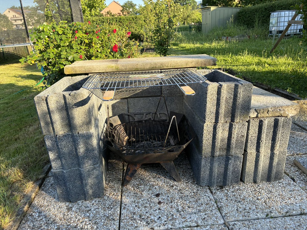 kandelnirmal's tweet photo. From concrete blocks to firewood flames, I built this #FirewoodBBQ myself with my son using existing materials. No fancy setup. Just creativity, teamwork, and #DIY spirit. 🔥

#KandelKitchen https://t.co/EGoRpCBAjJ