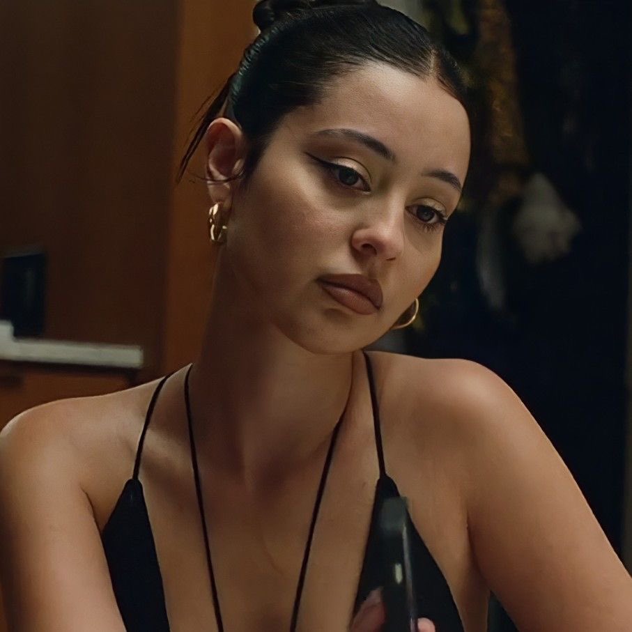 Ayça tweet media