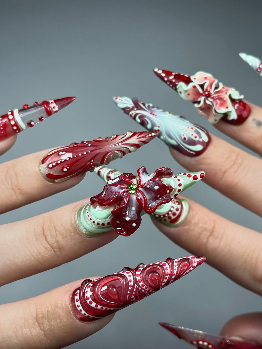 nailartchive's tweet photo. Nails by noir.delune, inspired by nininails.75 https://t.co/mfld1DWoJv