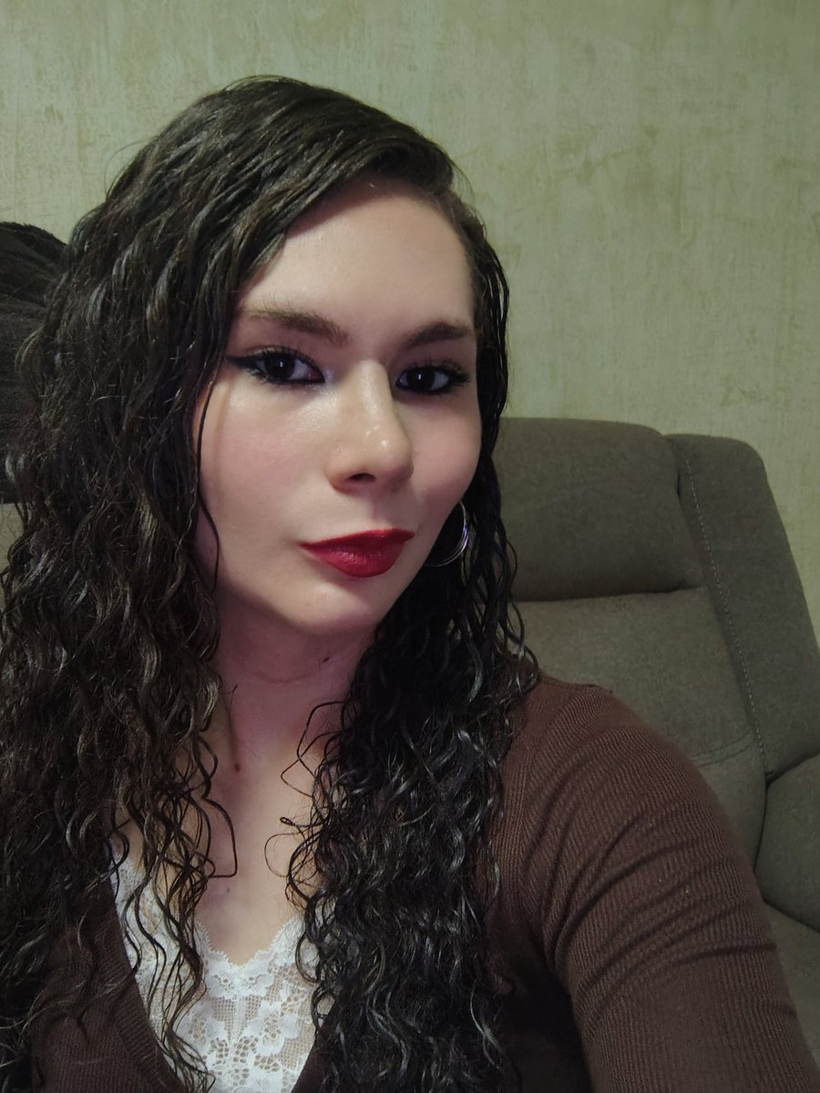 Zelda_desire's tweet photo. if i send you a DM, will u reply? (I’m trans 🏳️‍⚧️)

○ Yes

○ No 

○ Depends https://t.co/fOZLrvGzp9