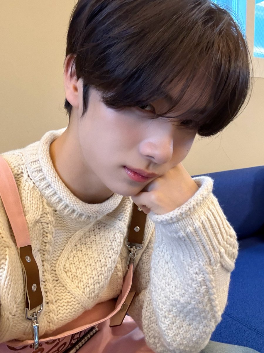 잉이! tweet media