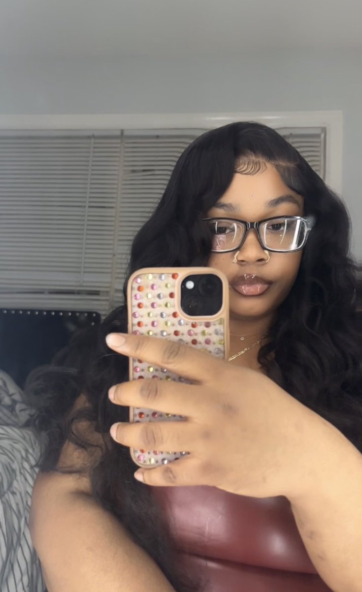 theRealcarmeezy's tweet photo. pretty tingz 🎀 https://t.co/HJkElqYQmw