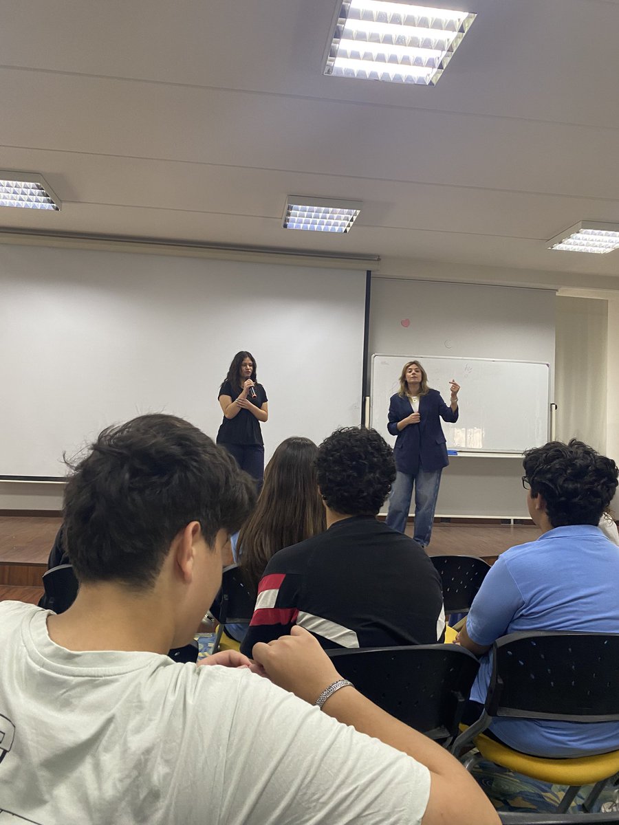 LotfiDina's tweet photo. A meaningful assembly with our Head of School, empowering Grade 9 students as they prepare for their official exams and the journey ahead into high school. 🎓✨  #grade9 @Hhhsinfo @DidiSaleh10 @dina_jradi https://t.co/0RM77B5FPz