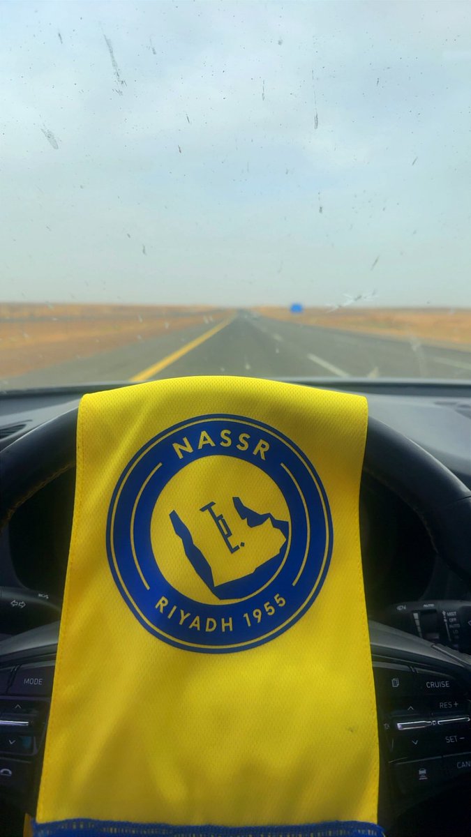 Filinta1101's tweet photo. مساء الخير💛 https://t.co/TKX9ugHBzR