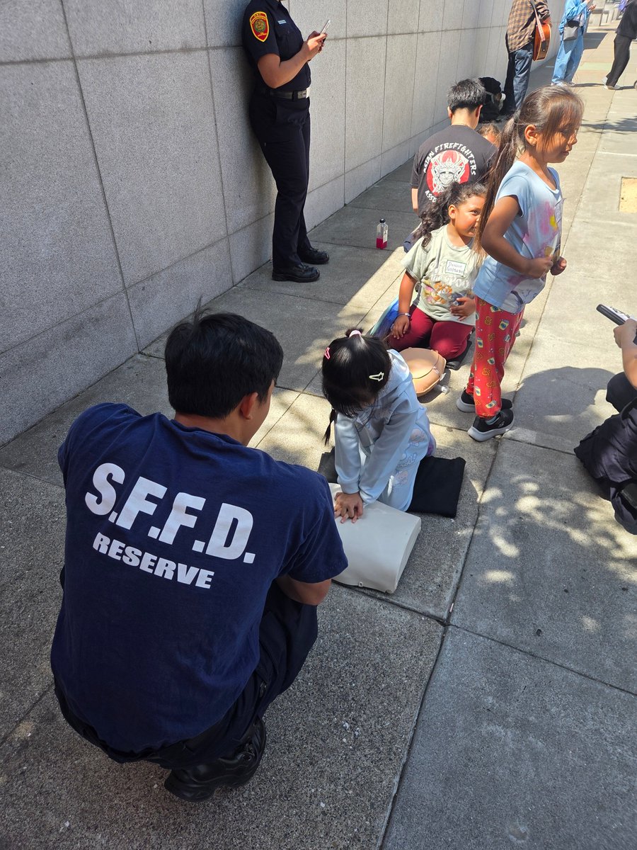 SAN FRANCISCO FIRE DEPARTMENT MEDIA tweet media