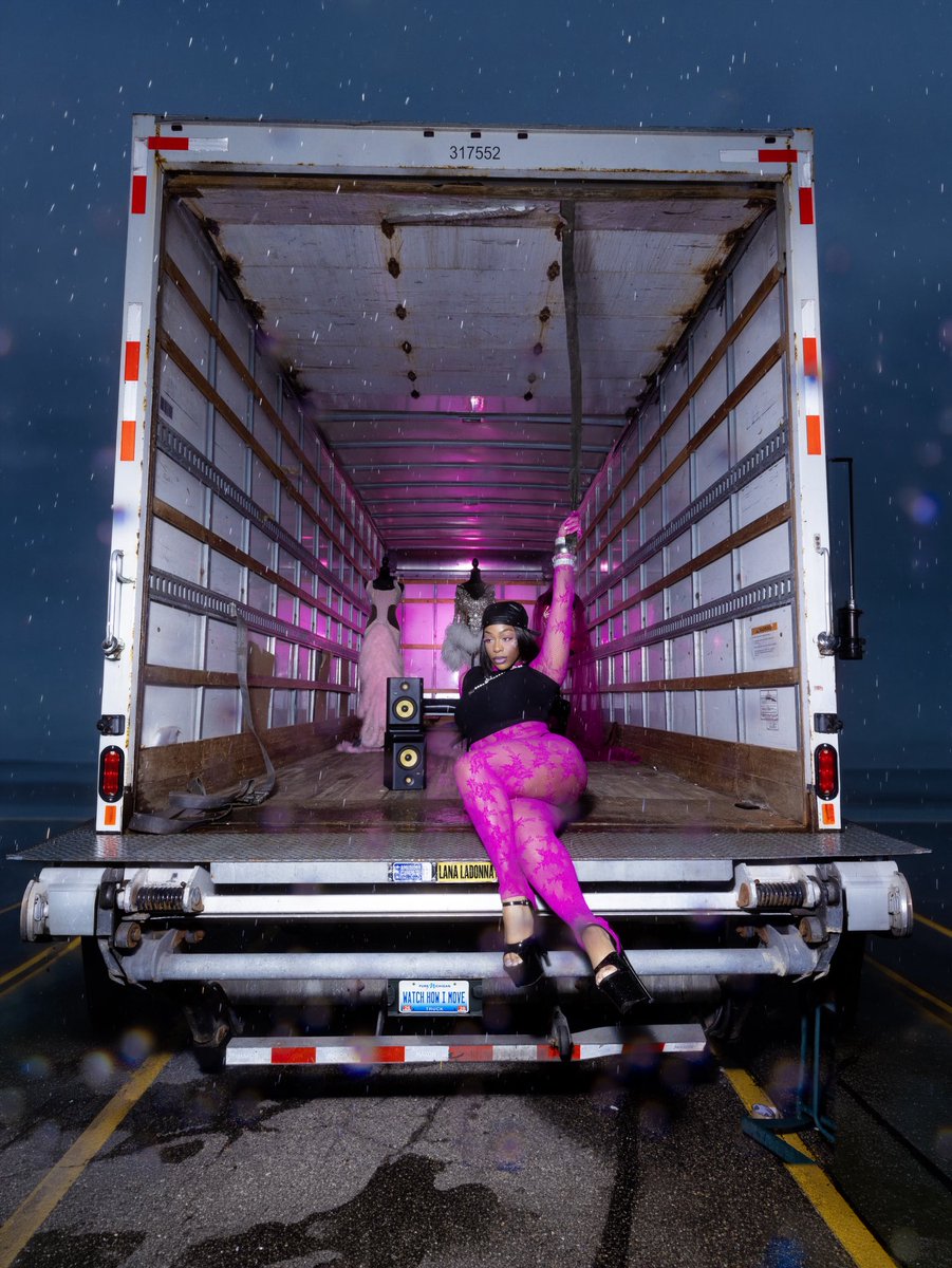 lanaladonna_'s tweet photo. WATCH HOW I MOVE | WEDNESDAY 5/27 https://t.co/BvP84qhm8K