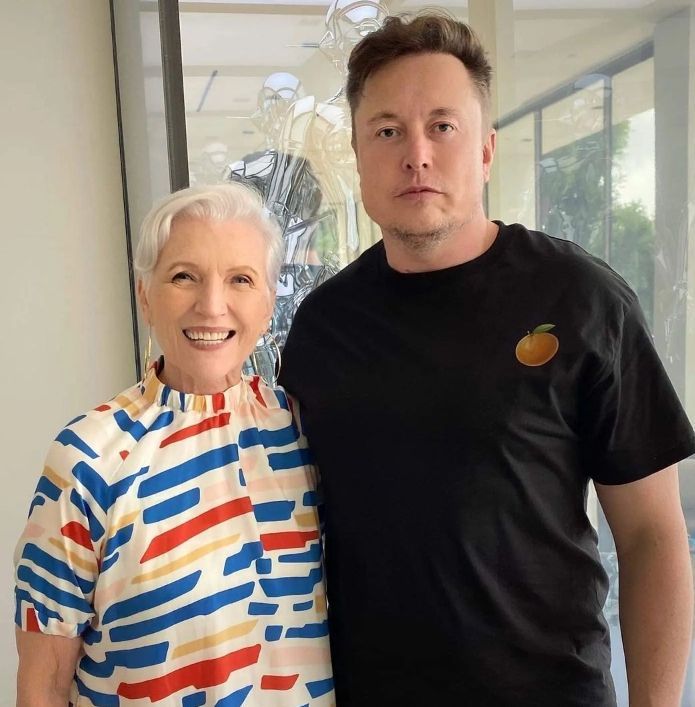 Elon musk Love tweet media