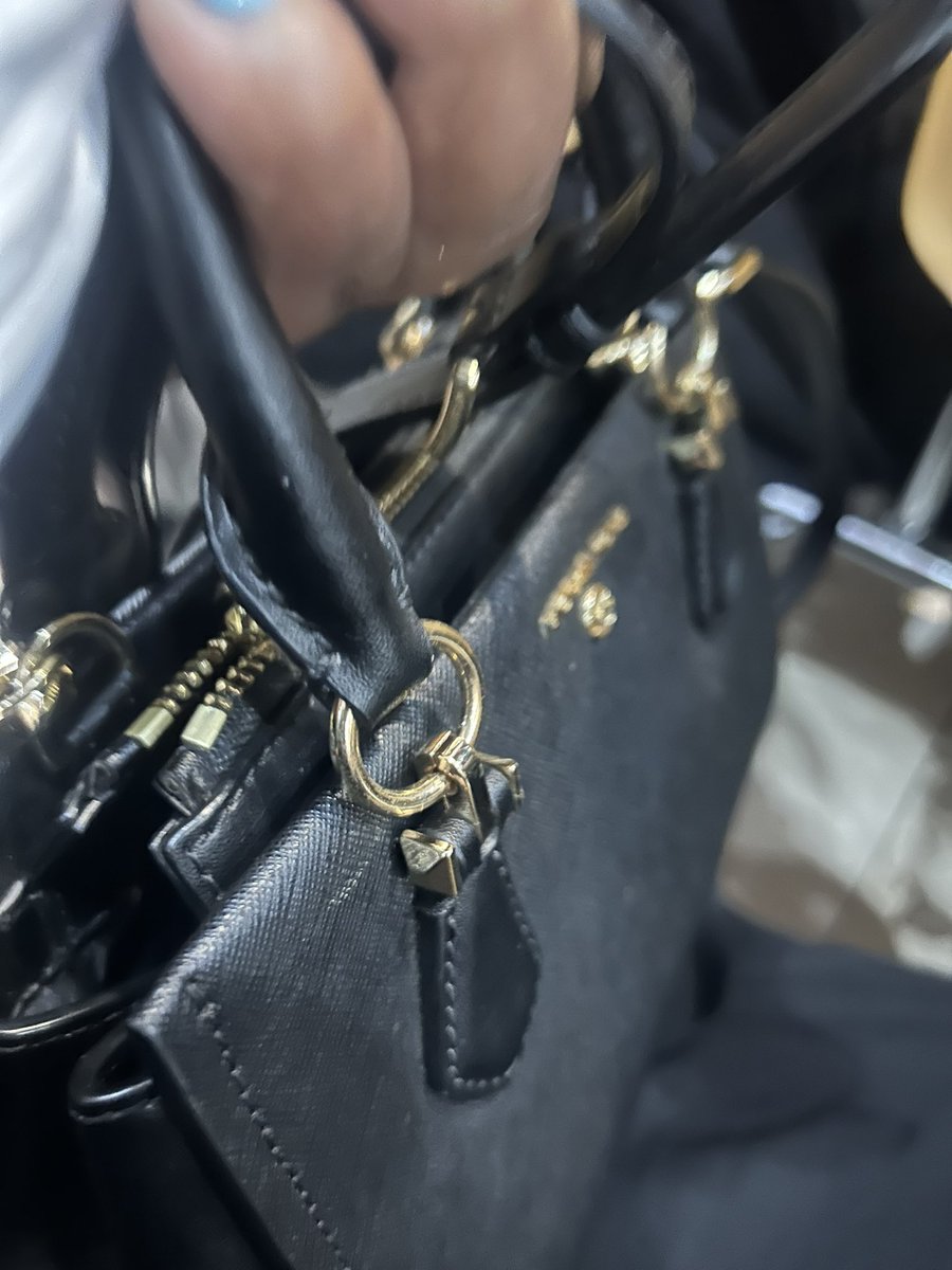 Gobuiwang3's tweet photo. Funeral dump ❣️❣️❣️ https://t.co/MVwmPrgSgz