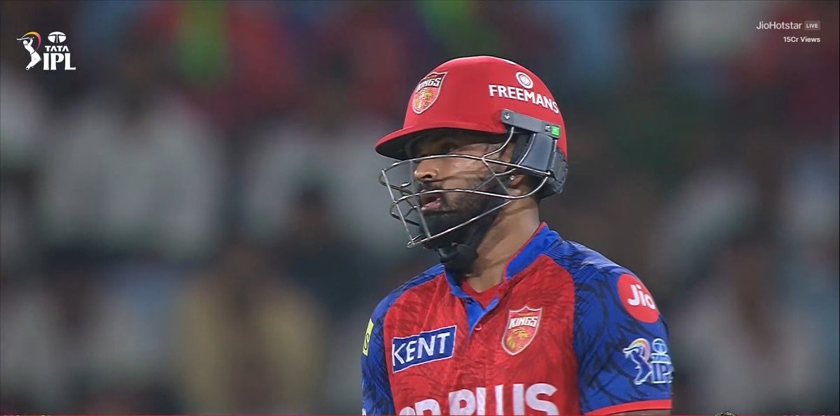 mufaddal_vohra's tweet photo. HUNDRED BY CAPTAIN SHREYAS IYER. 🤯

- The season on the line and the Sarpanch Saab steps up for Punjab Kings. An absolute show by Iyer. 👊 https://t.co/Go37bf1zIW