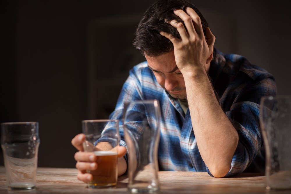 richardjdsouza's tweet photo. Are you self-medicating with alcohol? https://t.co/LQ1r5gnALk

#quitdrinking #relapse #dry #wine #beer #cider #spirits #mixers #alcopops #stress #anxiety #depression #habit #compulsion #celebration #mood https://t.co/25tyg9I1h2
