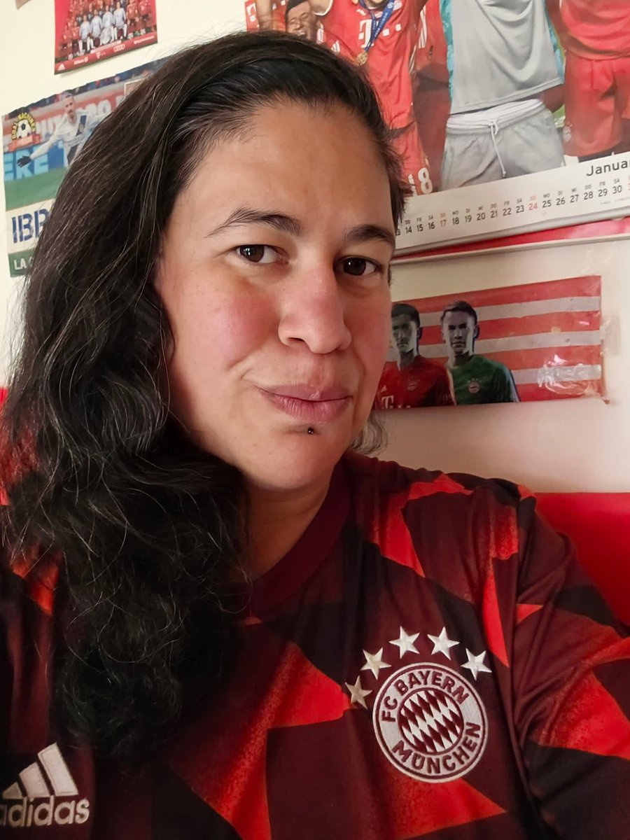 BayernRedLadies's tweet photo. The #Pokal final is finally here! @FCBayern takes on Stuttgart this evening in Berlin. Let’s make it a double! ✌🏼🏆

#FCBVFB #BayernRedLadies #fcbayern #MiaSanDamen https://t.co/yg8BgnTlp4