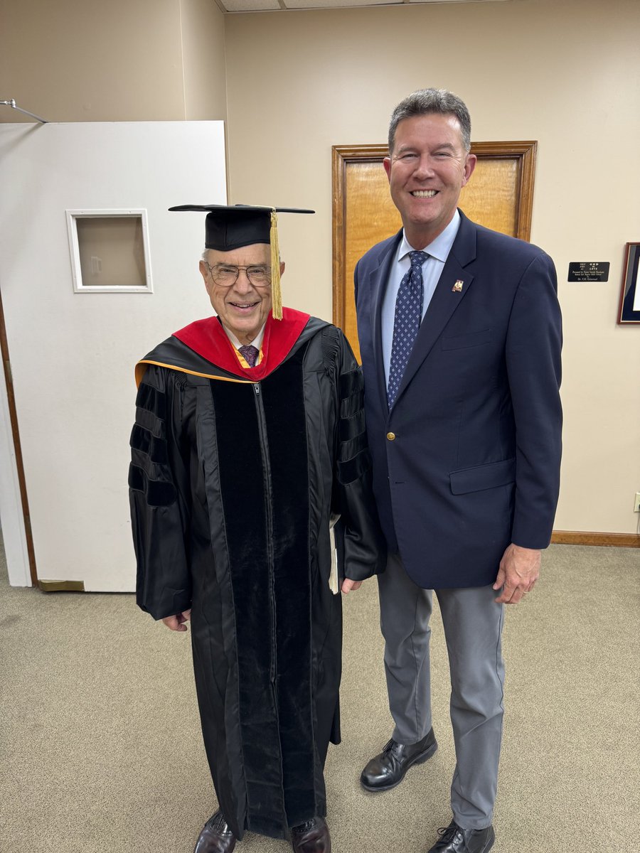 JohnHMerrill's tweet photo. Wednesday night I was privileged to be back in #CalhounCounty &amp; speak to the graduating class at #TrinityChristianAcademy in Oxford! The teachers &amp; administration at this outstanding Christian school provide a 1st class educational experience for their students!#All67 #ALPolitics https://t.co/BaLo5n7Gpm