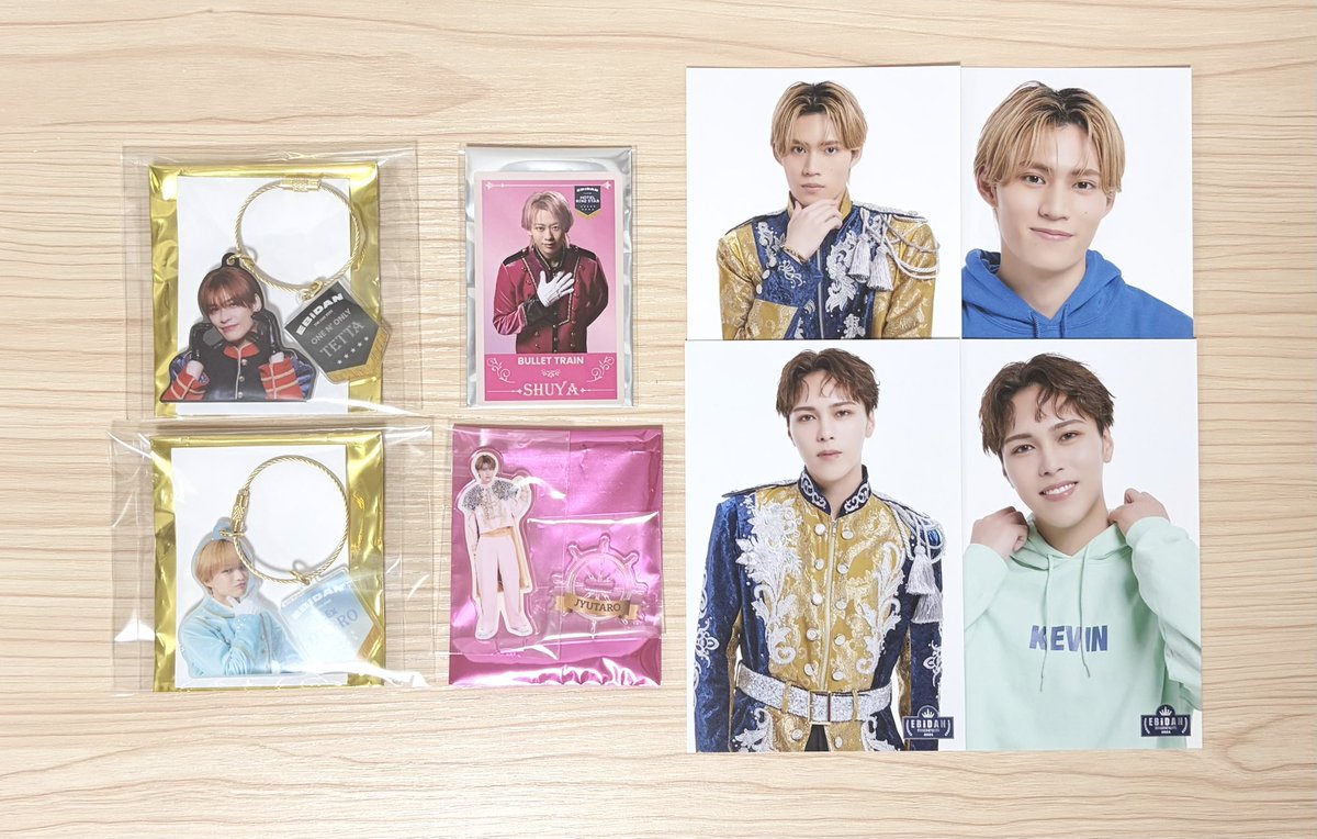 junmo0_luv's tweet photo. EBiDAN  ワンエン げんじぶ ICEx
超特急 M!LK BUDDiiS  グッズ 交換

譲 ┊︎ 画像のもの ( リプ欄に続きます )

求 ┊︎ 武藤潤 . 志賀李玖 さん 関連のもの

物によっては同種での交換を希望している物もございますが異種でも検討いたします ˖  
気軽にお声がけお待ちしております🎗️ https://t.co/nMxhbpMiKF