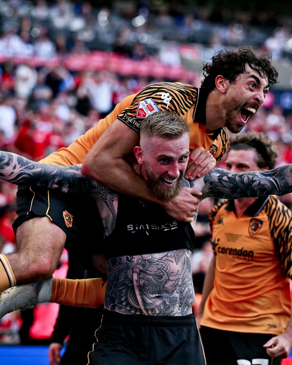 SI_FootballClub's tweet photo. 2008, 2016, 2026. Hull love the Playoffs. https://t.co/mDslwbGQfU
