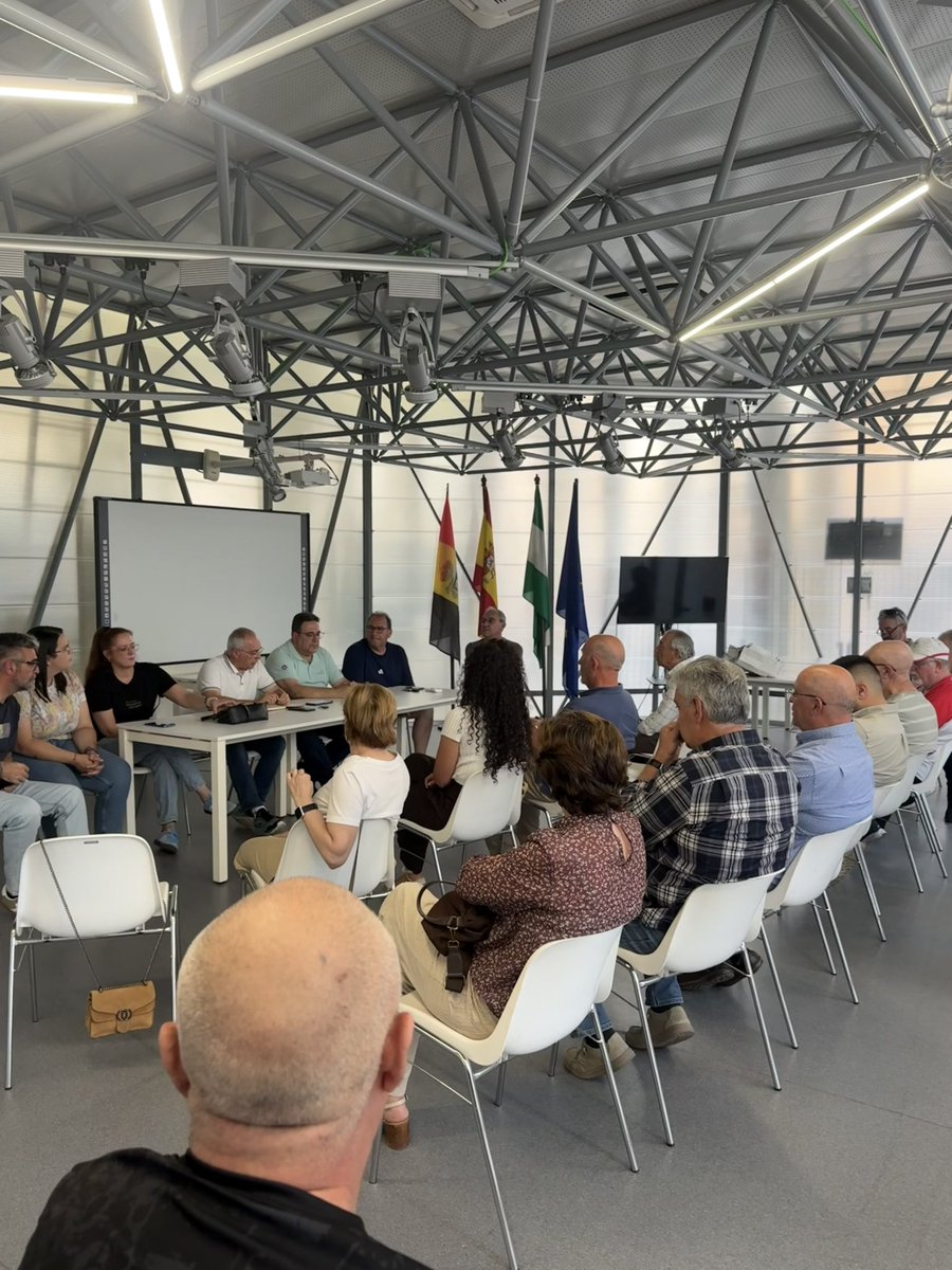 cppenarroya's tweet photo. Tras la Asamblea Extraordinaria del Club Polideportivo Peñarroya-Pueblonuevo queremos agradecer el apoyo y la asistencia de nuestros socios y socias. Parte de la directiva deja sus funciones, por lo que hacemos un LLAMAMIENTO a todos para dar un paso al frente y ayudar al club. https://t.co/rAWe3pdwsN