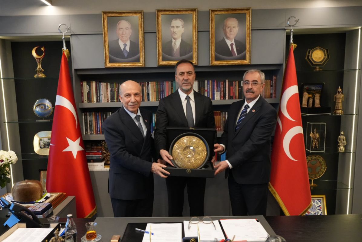AvNiyaziPaksoy's tweet photo. MHP İstanbul İl Başkanı Sayın Volkan Yılmaz’ı  İst. 2 Nolu Baro Başkanımız Av. Yasin Şamlı, Başkan V. Av. Niyazi Paksoy,  Baro YK üyelerimiz Av. Menderes Demir, Av. Alper Kaan Boran katılımıyla makamında ziyaret ettik. Sayın İl Başkanımıza nazik kabulleri için teşekkür ederiz. https://t.co/8s3kUuJSCy